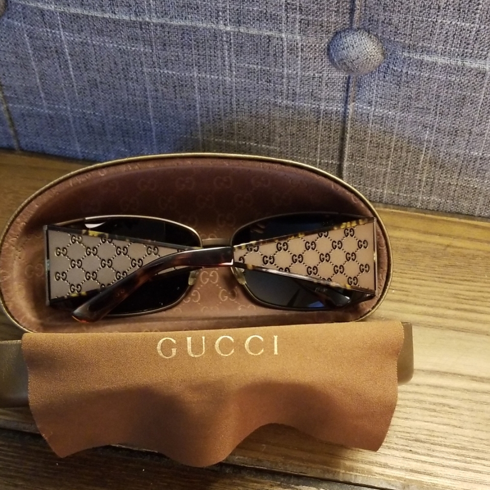 Gucci sunglasses